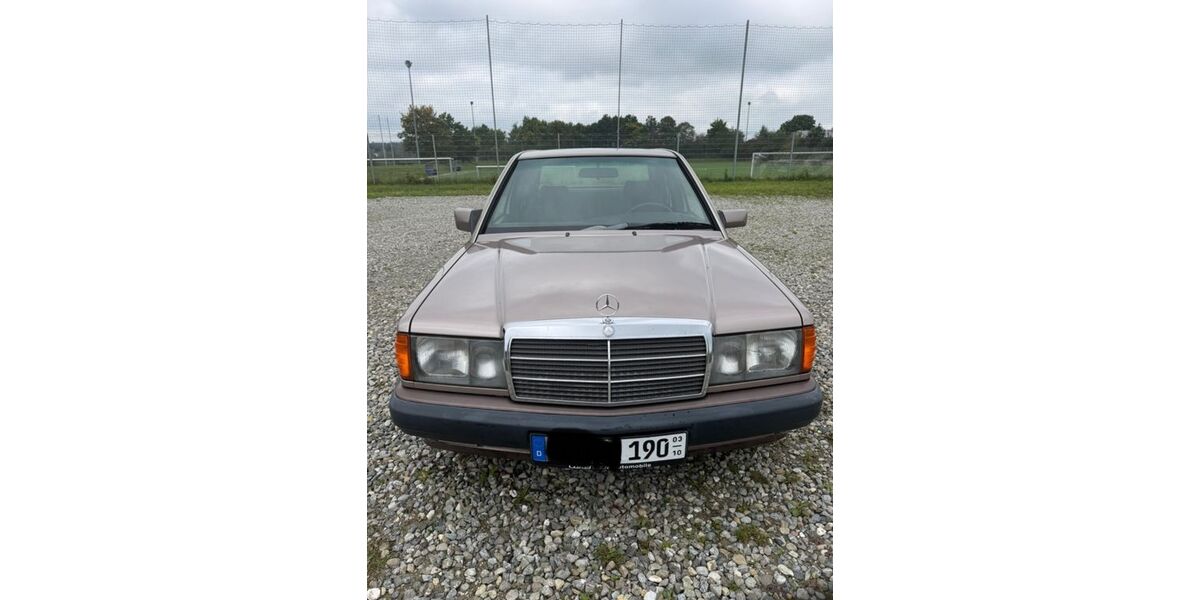Mercedes-Benz 190 272.023 km 7.750 &euro; Ostrach 88356