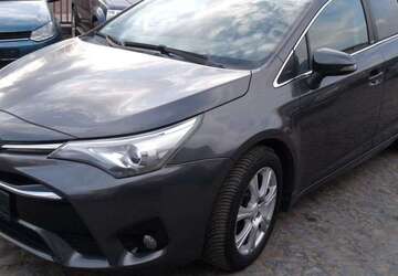 Toyota Avensis 83.700 km 13.900 &euro; Lünen 44532