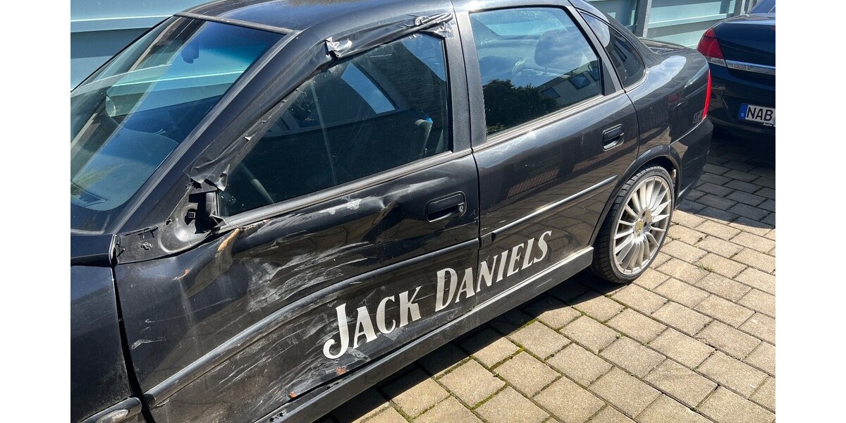 Opel Vectra B 240.000 km 2.400 &euro; Nabburg 92507