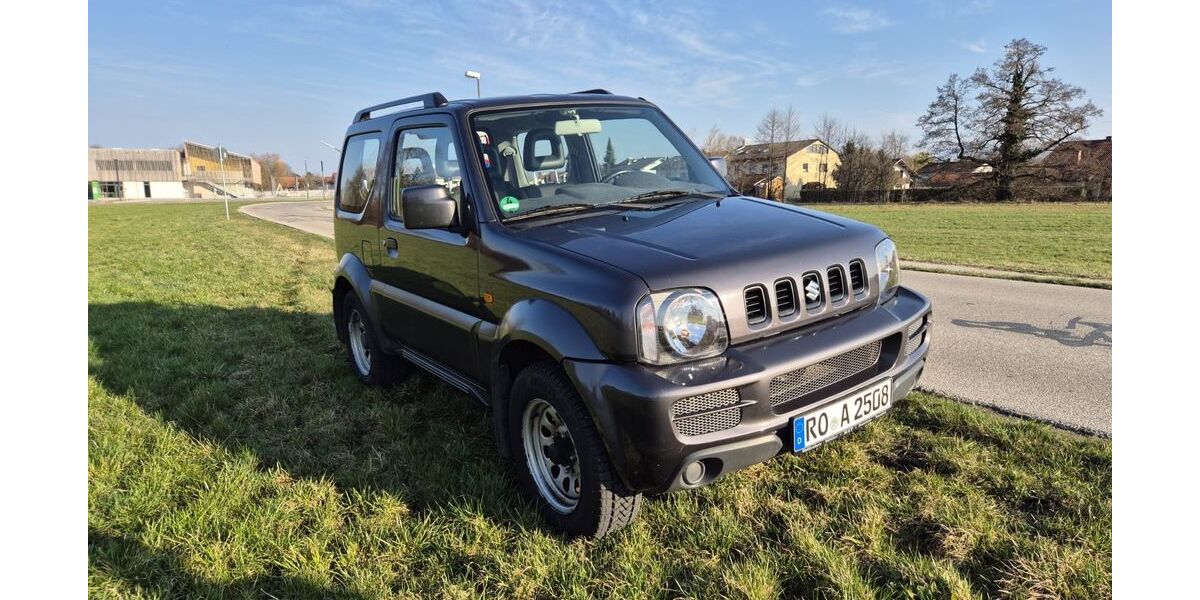 Suzuki Jimny 156.000 km 9.700 &euro; Bruckmühl 83052