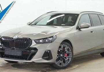 BMW i5 32.295 km 66.610 &euro; Höxter / Stahle 37671