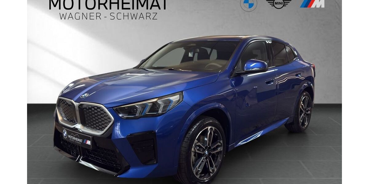 BMW iX2 6.000 km 58.590 &euro; Kirchseeon 85614