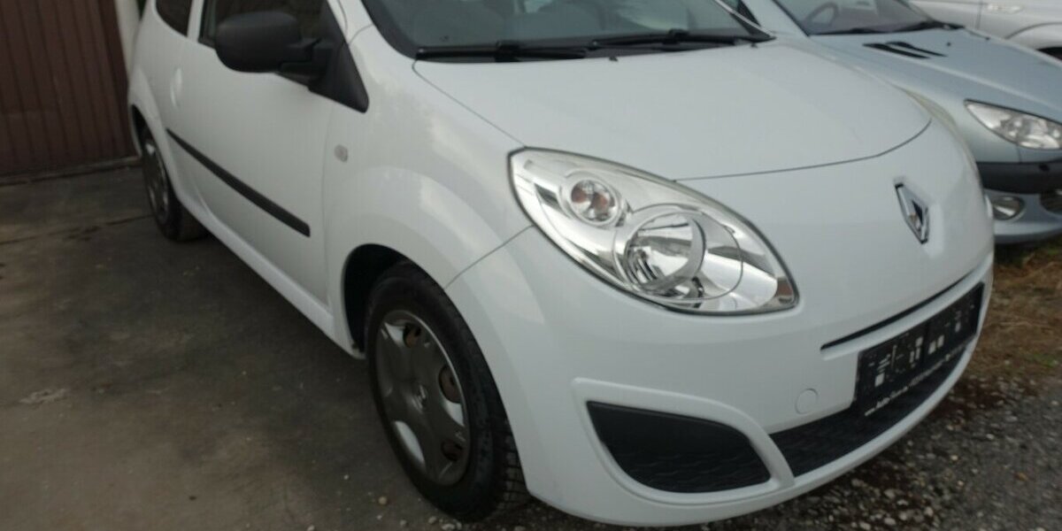 Renault Twingo Authentique §10/27 R/CD ZV-FB Servo ABS 132.700 km 2.300 &euro; Neumarkt/OPf 92318