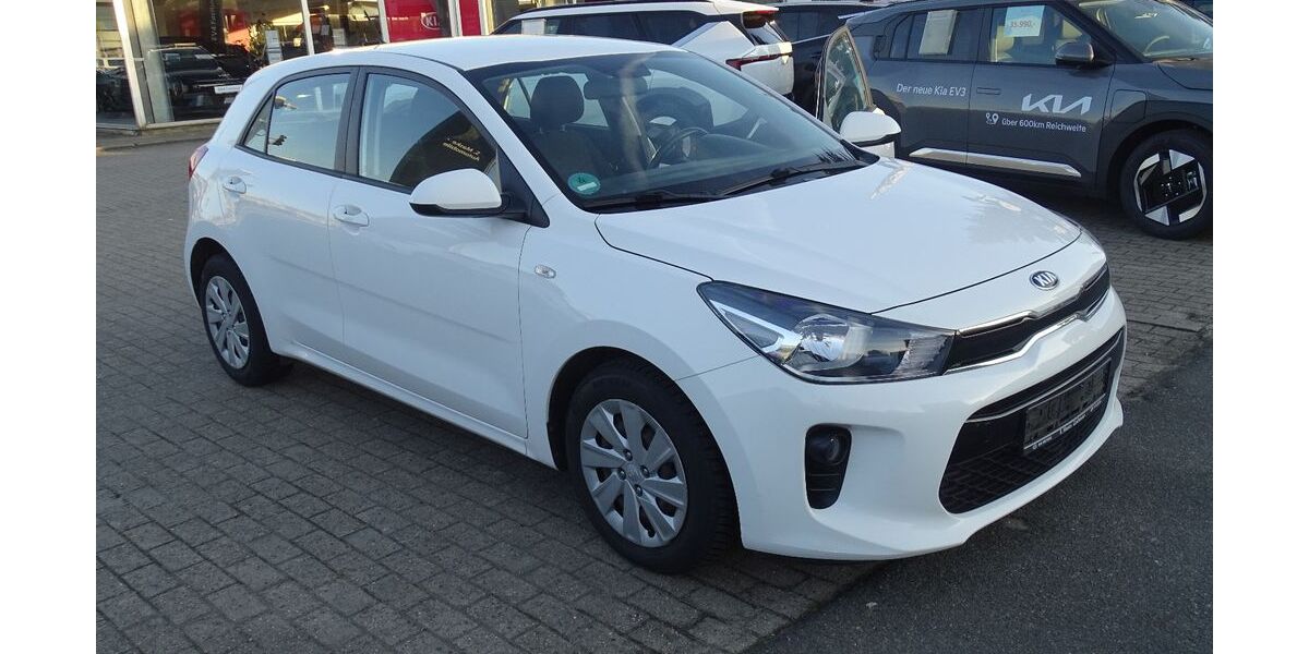 Kia Rio 208.971 km 5.790 &euro; Cuxhaven 27472