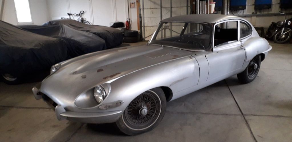 Jaguar E-Type 85.000 km 25.800 &euro; Grimma 04668