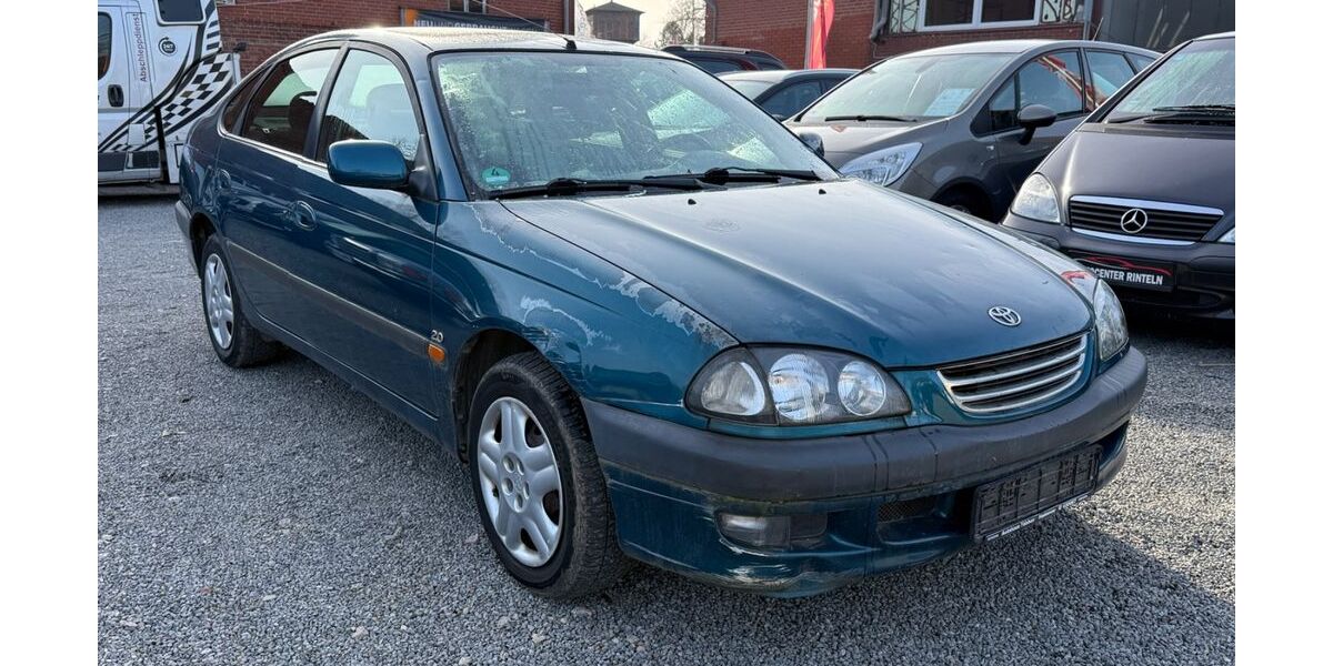 Toyota Avensis 107.000 km 2.990 &euro; Rinteln 31737