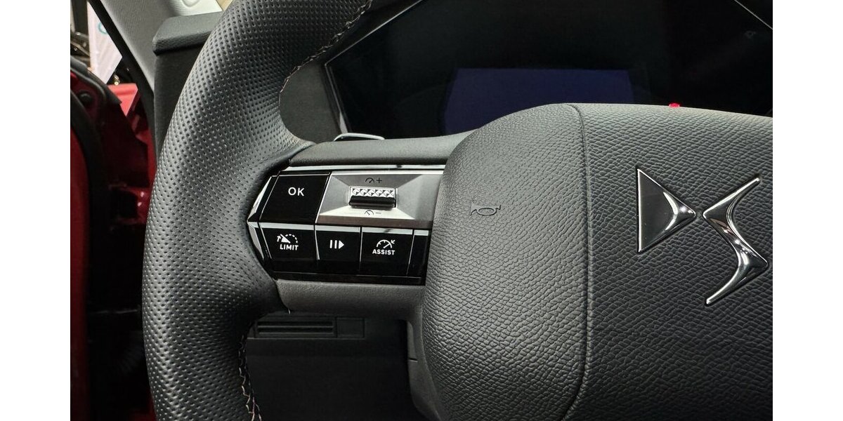 DS Automobiles DS4 130 EAT 8 Performance Line Alcantara 18.162 km 20.320 &euro; Lich 35423