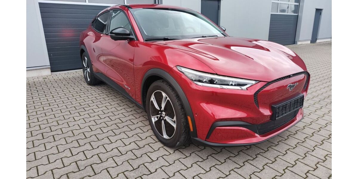 Ford Mustang Mach-E 9.984 km 33.490 &euro; Velen 46342