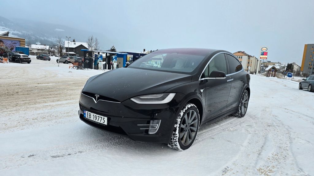 Tesla Model X 115.000 km 47.800 &euro; Poznan 