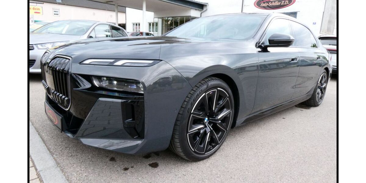 BMW 740 4.004 km 103.740 &euro; Manching 85077