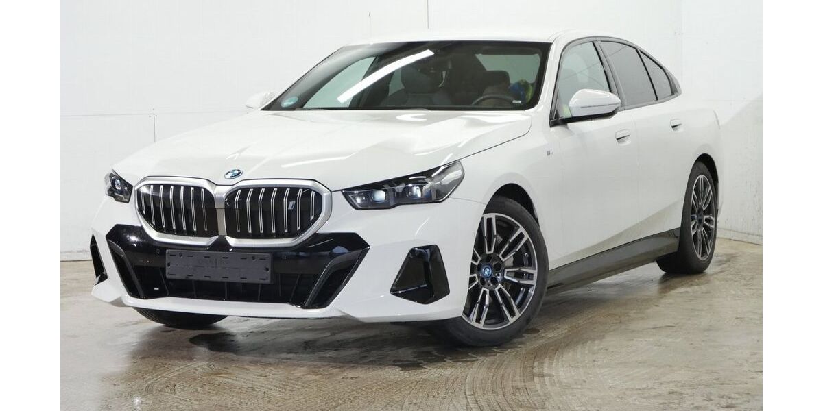 BMW i5 24.300 km 59.500 &euro; Wasserburg a. Inn 83512