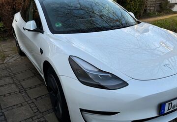 Tesla Model 3 13.500 km 31.900 &euro; Hamm 59065
