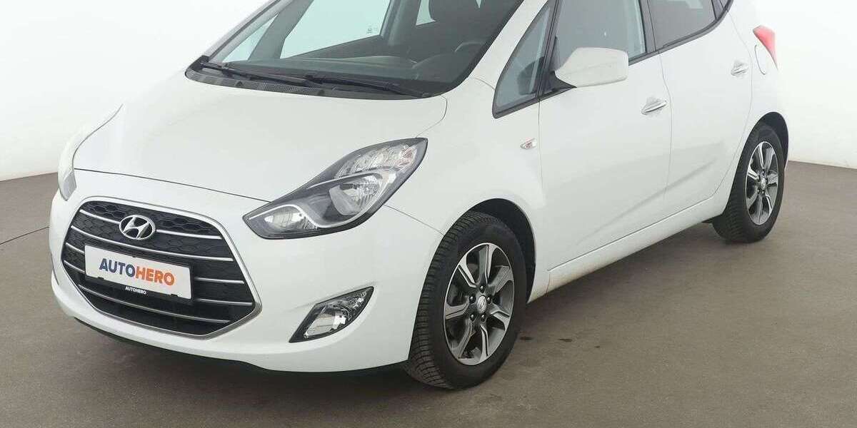 Hyundai iX20 98.435 km 13.190 &euro; Stuttgart 70195