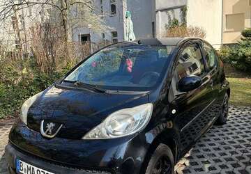 Peugeot 107 158.000 km 2.450 &euro; Berlin, Stadt 10551