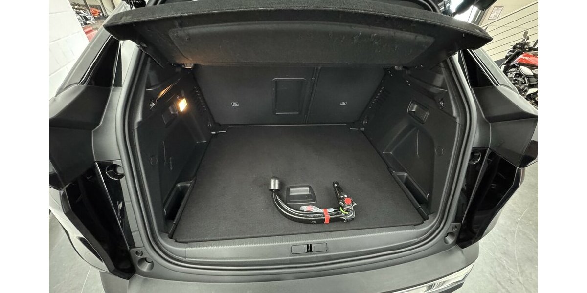 Peugeot 3008 GT 130 Puretech EAT8 1.Hand AHK 49.200 km 21.720 &euro; Lich 35423