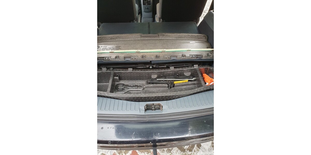 Ford Grand C-Max 186.165 km 5.000 &euro; Muldestausee OT Pouch 