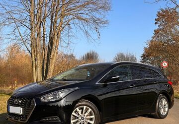 Hyundai i40 115.000 km 12.000 &euro; Rackwitz 04519
