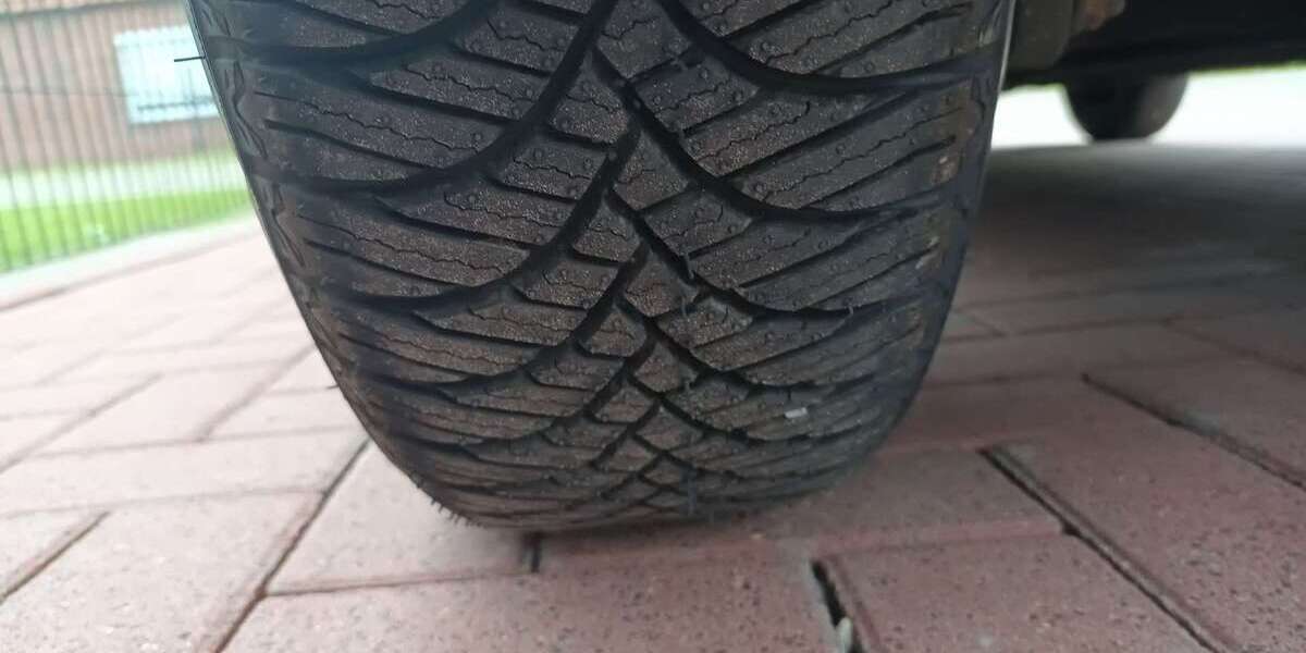 Daihatsu Sirion 92.500 km 3.250 &euro; Südbrookmerland 26624