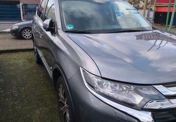 Mitsubishi Outlander 93.000 km 17.900 &euro; Bremen 28307