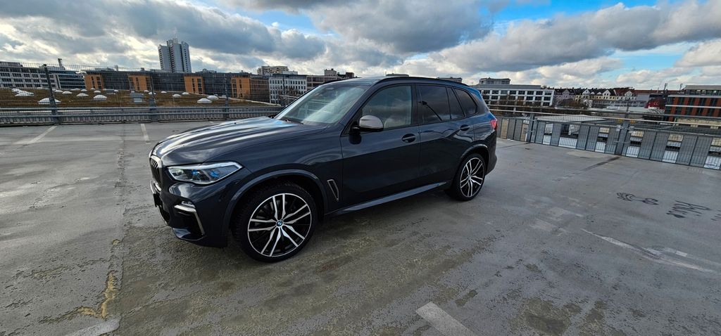 BMW X5 M50 113.678 km 46.000 &euro; München 80634