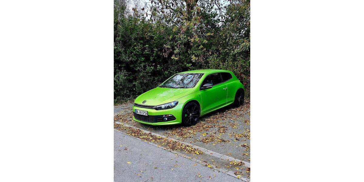 VW Scirocco 141.300 km 9.000 &euro; Dortmund 44269
