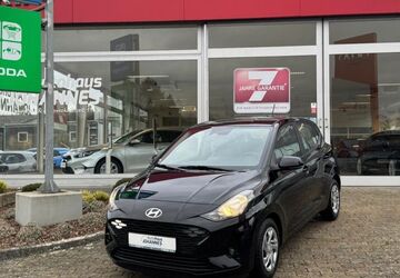 Hyundai i10 2.500 km 13.990 &euro; Bad Fallingbostel/Dorfm. 29683