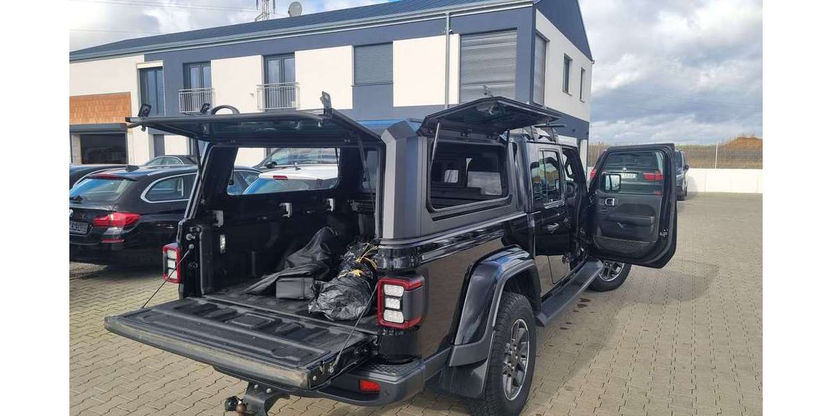 Jeep Gladiator 150.000 km 46.500 &euro; Berlin 10717