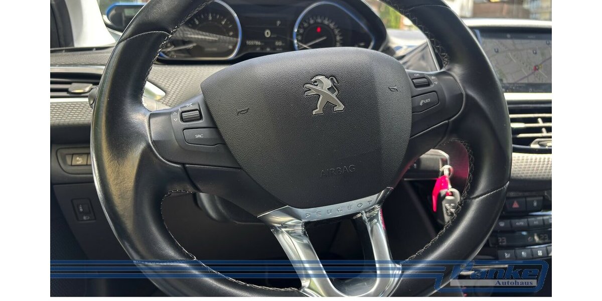 Peugeot 2008 Allure*AHK*Navi*Car-play*SHZ*LED*Tempo* 103.785 km 10.890 &euro; Berlin 13187