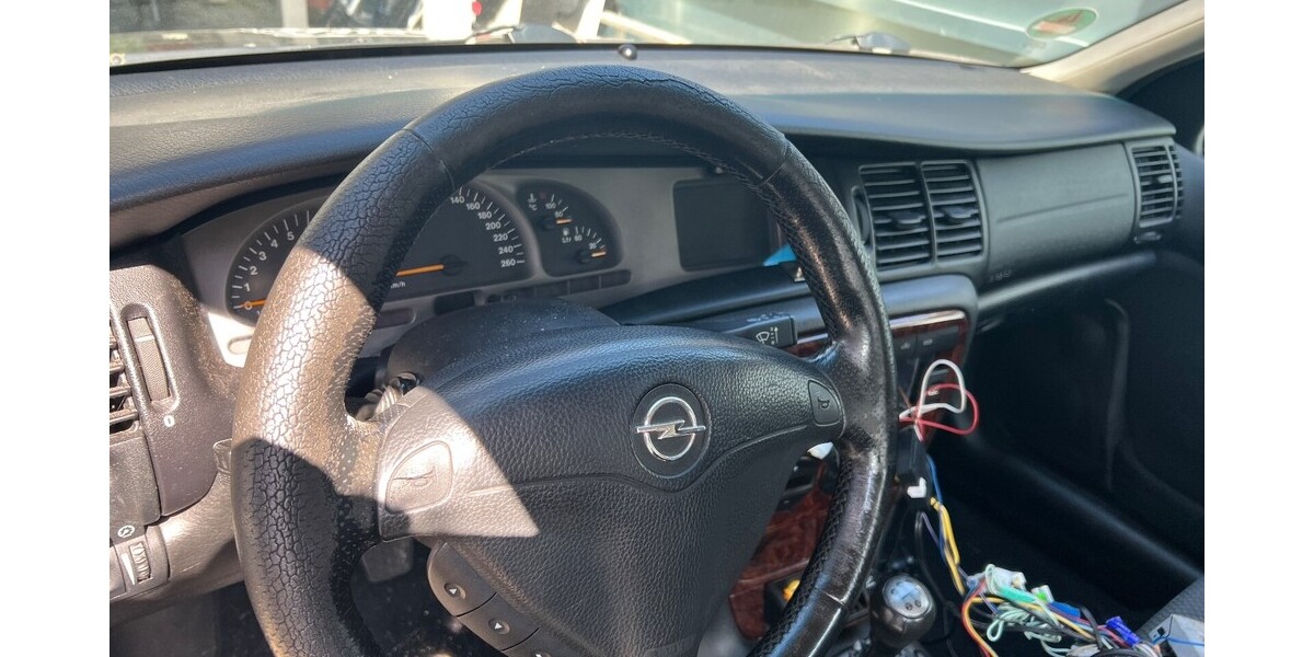 Opel Vectra B 240.000 km 2.400 &euro; Nabburg 92507