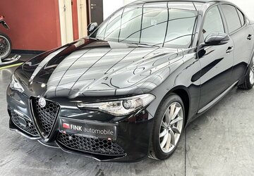 Alfa Romeo Giulia 2.0 Sprint Turbo 16V Xenon Leder Carplay 23.400 km 29.890 &euro; Lich 35423