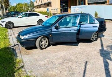 Alfa Romeo 155 120.400 km 8.500 &euro; Stuttgart 70376