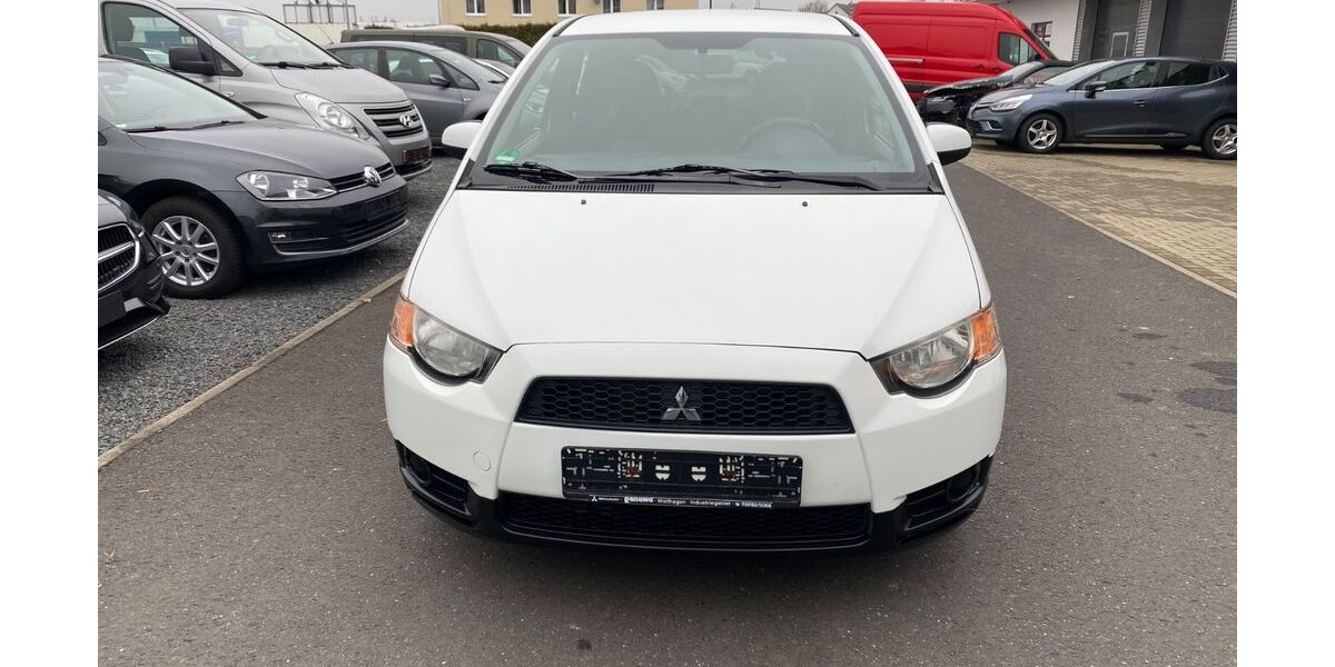 Mitsubishi Colt 99.000 km 5.999 &euro; Kassel 34123