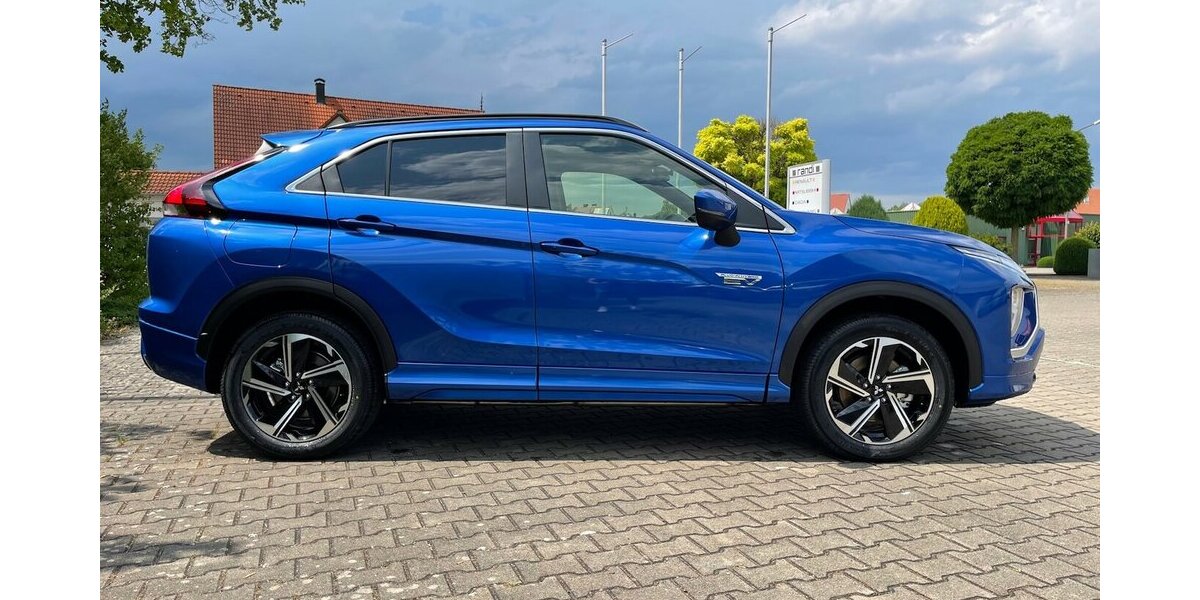 Mitsubishi Eclipse Cross PHEV PLUS mit SELECT-Paket VOR ORT 22.000 km 26.480 &euro; Donauwörth 86609