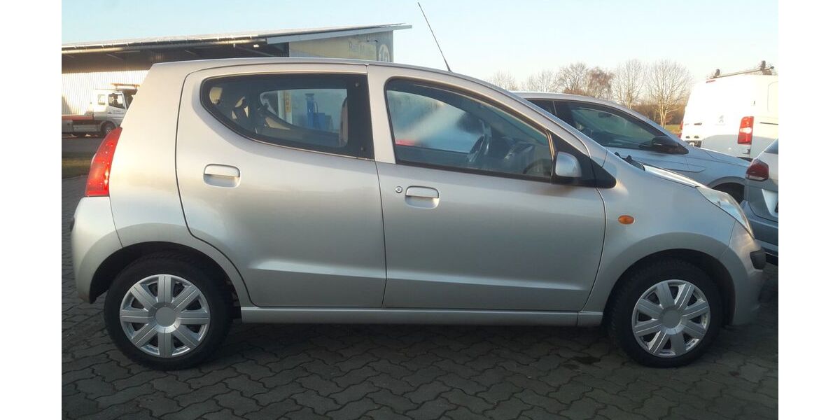 Nissan Pixo 115.000 km 3.590 &euro; Wangersen 21702