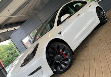 Tesla Model 3 14.490 km 43.490 &euro; Beienrode bei Göttingen 37130