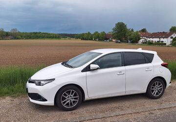 Toyota Auris 71.200 km 14.100 &euro; Geltendorf 82269