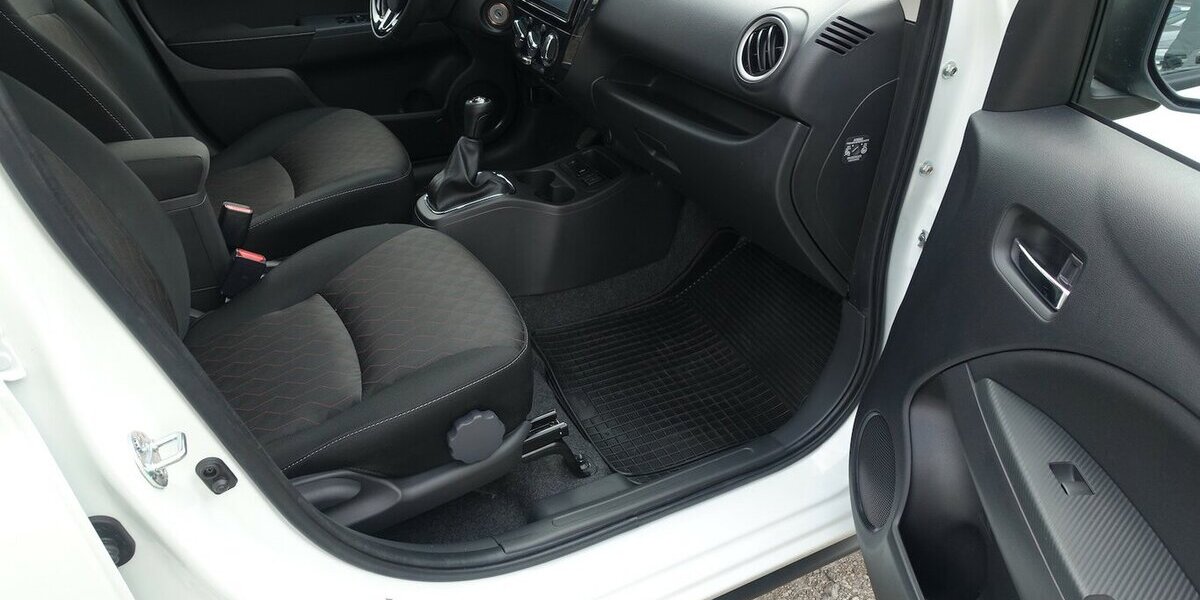 Mitsubishi Space Star Select+ Kamera Alu WR Sitzh. DAB 1. Han 21.600 km 12.950 &euro; Neumarkt/OPf 92318