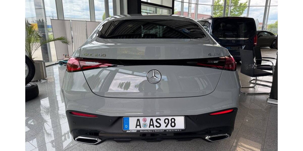 Mercedes-Benz GLC 200 4Matic AMG+MBUX+BURM+NIGHT+Standheizung AM 5.000 km 76.990 &euro; Westendorf 86707