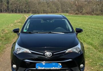 Toyota Avensis 153.461 km 13.500 &euro; Haltern am See 45721