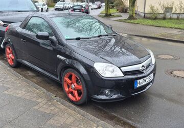 Opel Tigra 208.500 km 2.000 &euro; Hannover 30179