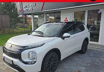 Mitsubishi Outlander 11.038 km 49.900 &euro; Auerbach 08209