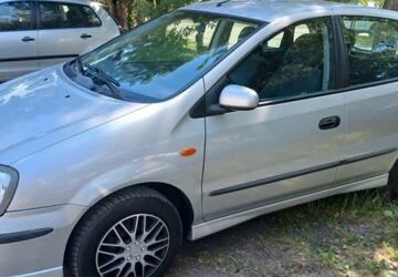 Nissan Almera Tino 178.200 km 1.599 &euro; Jena 07747