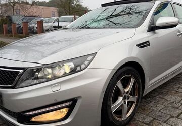 Kia Optima 201.000 km 6.699 &euro; berlin 12527