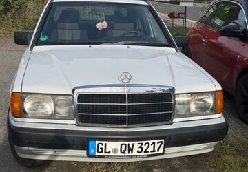 Mercedes-Benz 190 240.000 km 3.500 &euro; Bergisch Gladbach 51429