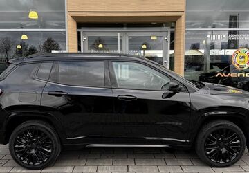 Jeep Compass 29.150 km 27.390 &euro; Aschaffenburg 63741