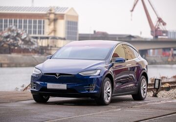 Tesla Model X 159.243 km 28.900 &euro; Stuttgart 70176