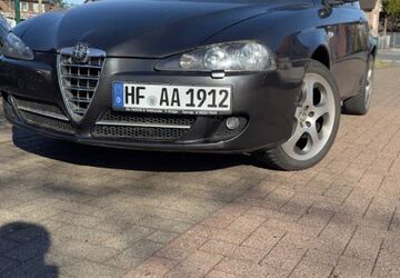 Alfa Romeo 147 232.000 km 2.500 &euro; Löhne 32584