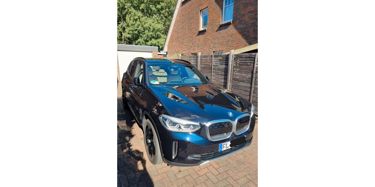 BMW iX3 53.000 km 33.900 &euro; Flensburg 24944