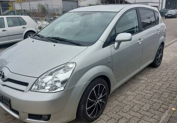 Toyota Corolla Verso 291.000 km 2.950 &euro; Eggenstein-Leopoldshafen 76344