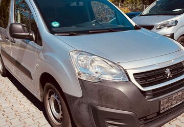 Peugeot Partner 215.000 km 4.900 &euro; chemnitz 09120